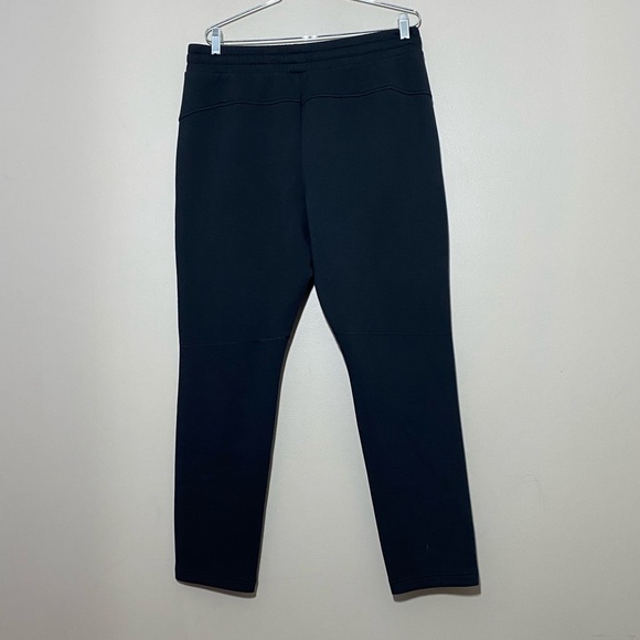 Under Armour || Fitted woman’s Black sweatpants size large - Picture 2 of 11
